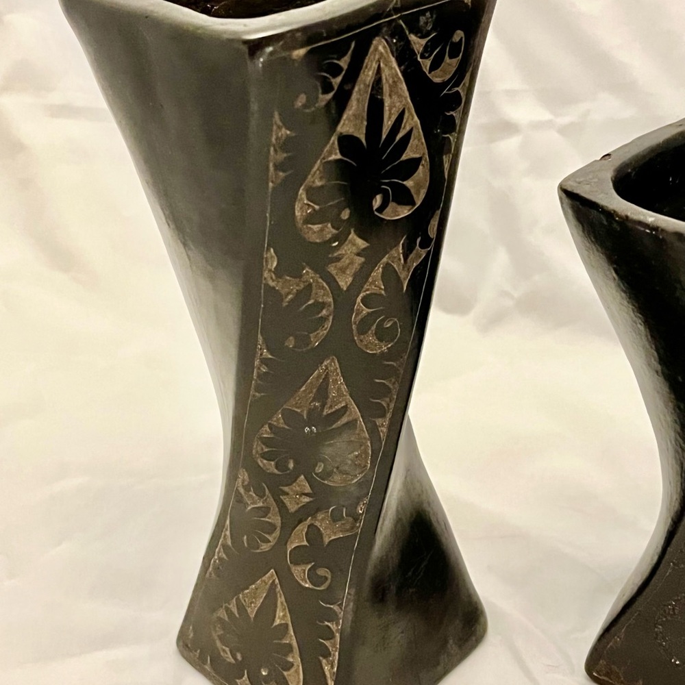 Ceramic Tealight Holders Vase ‘Twist of Fate' Lombok Pottery Center Indonesia - Picture 3 of 8